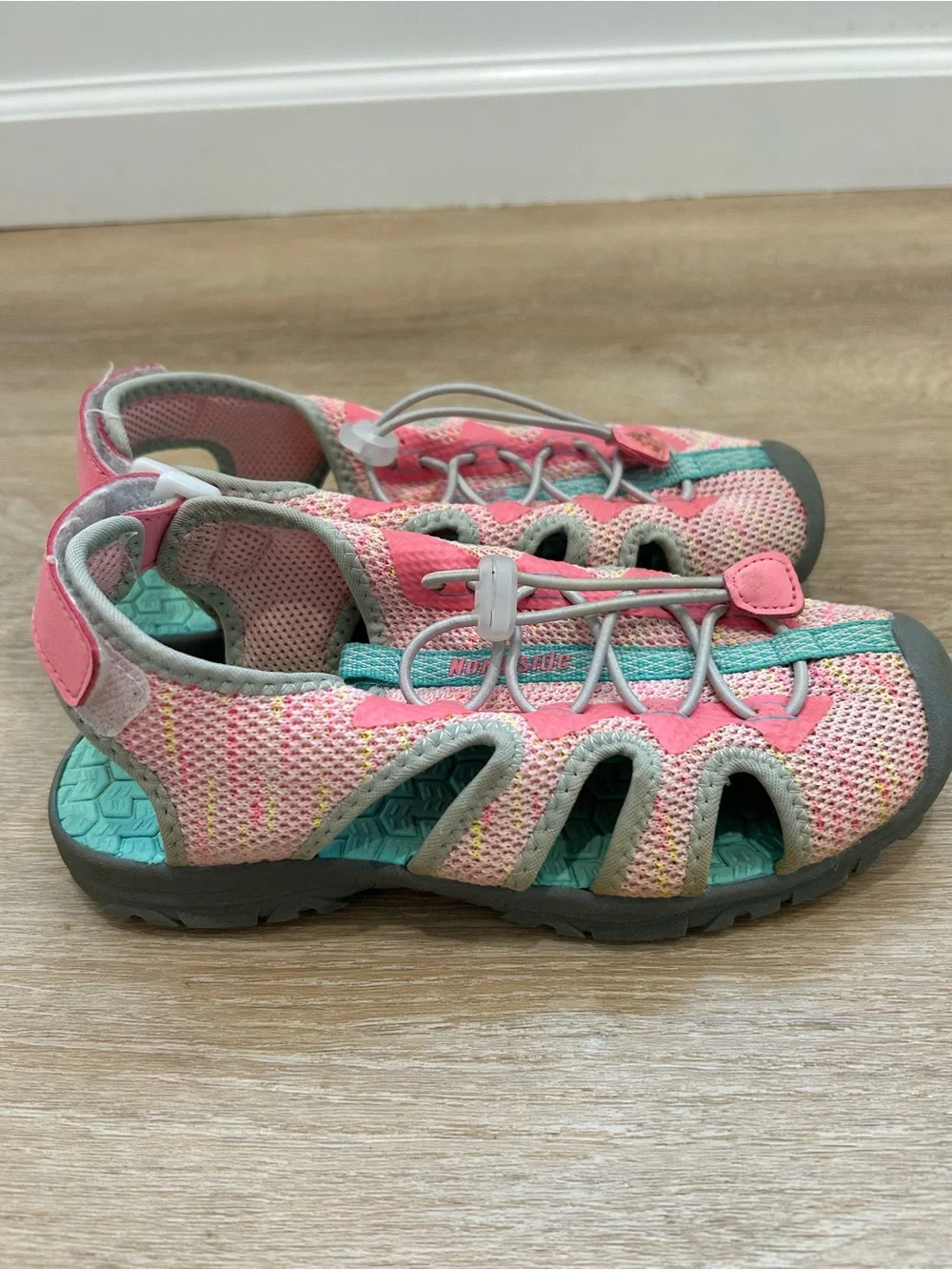 Northside Kids Pink & Teal Athletic Sandals size 3